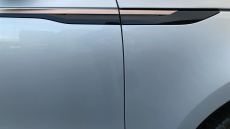 Land Rover Range Rover Velar 2.0 D200 R-Dynamic SE 5dr Auto Diesel Estate